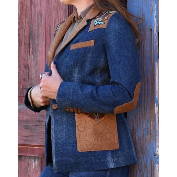NEW MADISON CREEK OUTFITTERS jane denim jacket in blue - Picture 3 of 7